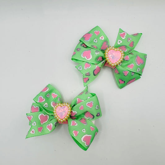 Green and Pink Heart twisted bows